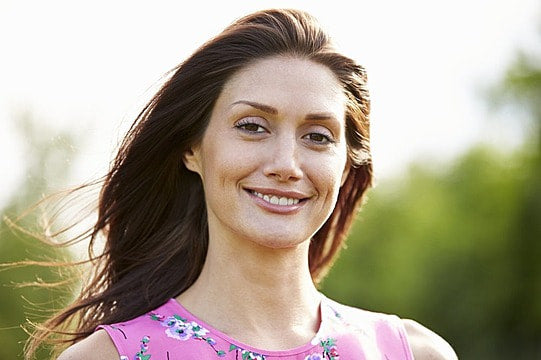 files/pngtree-portrait-of-smiling-hispanic-woman-in-countryside-image_1560401.jpg